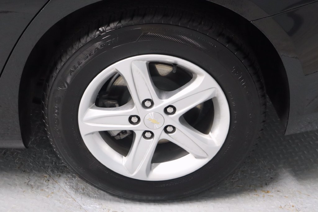 Used 2024 Chevrolet Malibu LT FWD image 18
