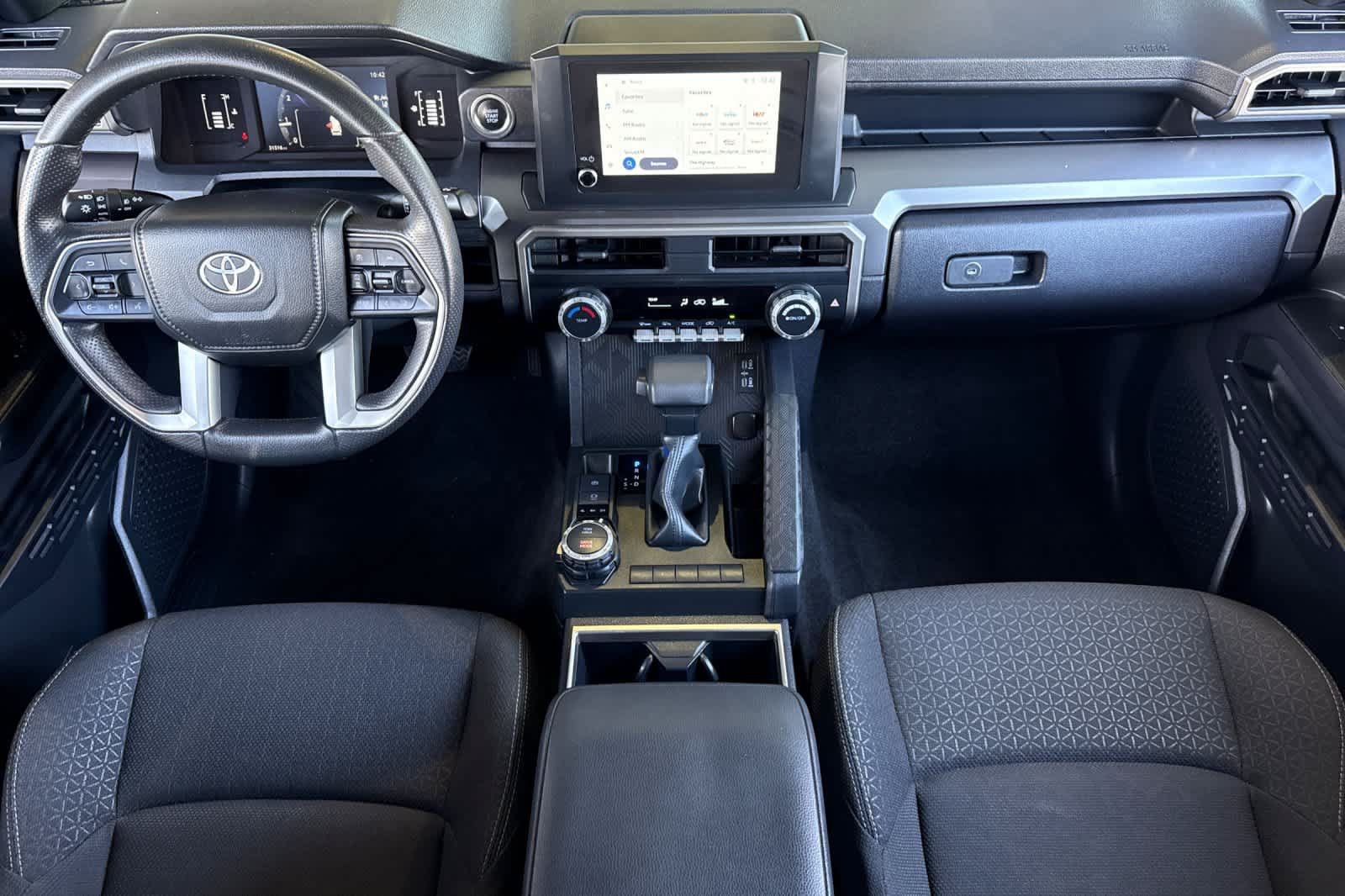 Used 2025 Toyota 4Runner SR5 AWD/4WD image 3