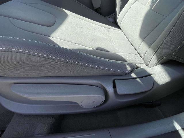 Used 2025 Hyundai Elantra SEL image 7