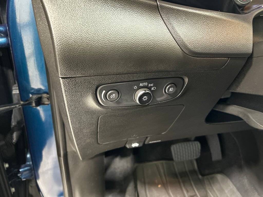 Used 2021 Buick Encore GX Select w/ Experience Buick Package AWD/4WD image 14