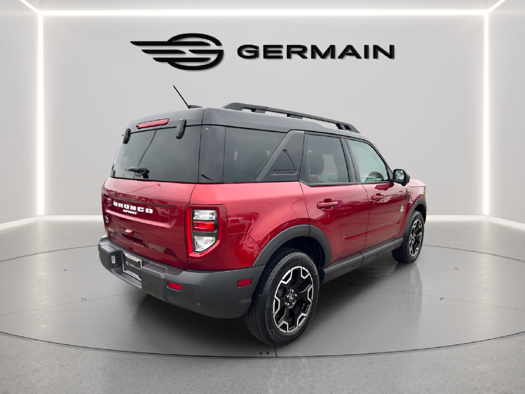 Certified 2025 Ford Bronco Sport Outer Banks w/ Outer Banks Tech Package+ AWD/4WD image 8