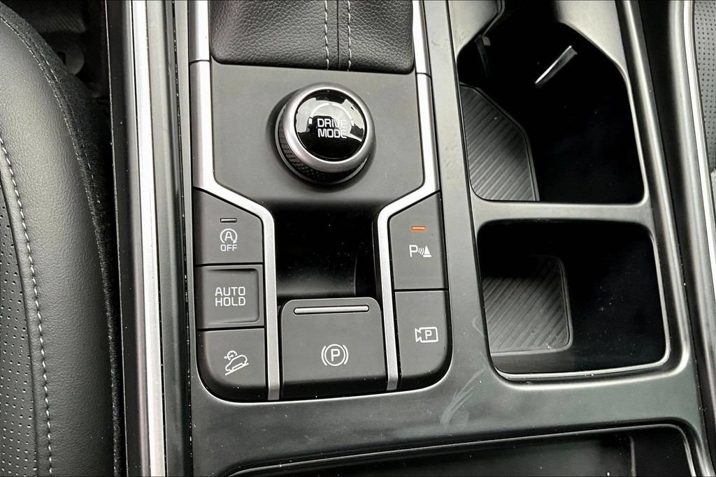 Used 2025 Kia Sorento EX w/ Panoramic Sunroof Package FWD image 17