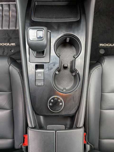 Used 2022 Nissan Rogue SL w/ SL Premium Package AWD/4WD image 17
