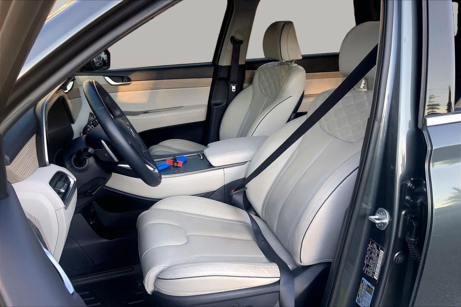 Used 2022 Hyundai Palisade Limited FWD image 8
