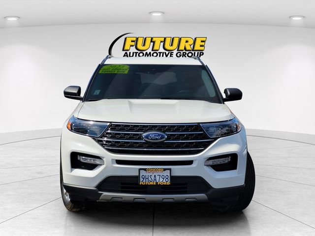 Certified 2023 Ford Explorer XLT w/ Equipment Group 202A AWD/4WD image 4