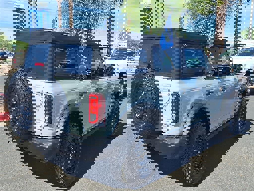 Certified 2023 Ford Bronco Black Diamond image 5