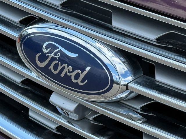 Certified 2022 Ford Edge Titanium w/ Equipment Group 301A image 25