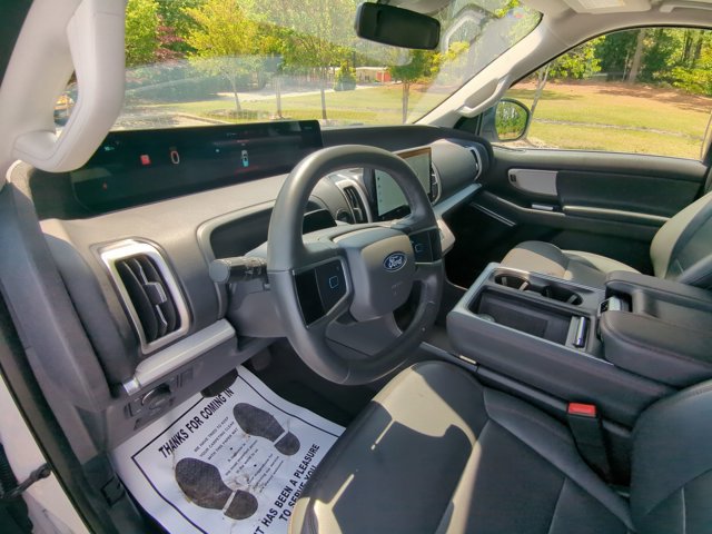 Certified 2025 Ford Expedition Active AWD/4WD image 17