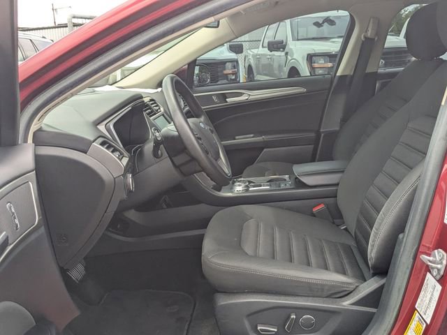 Certified 2019 Ford Fusion SE FWD image 21