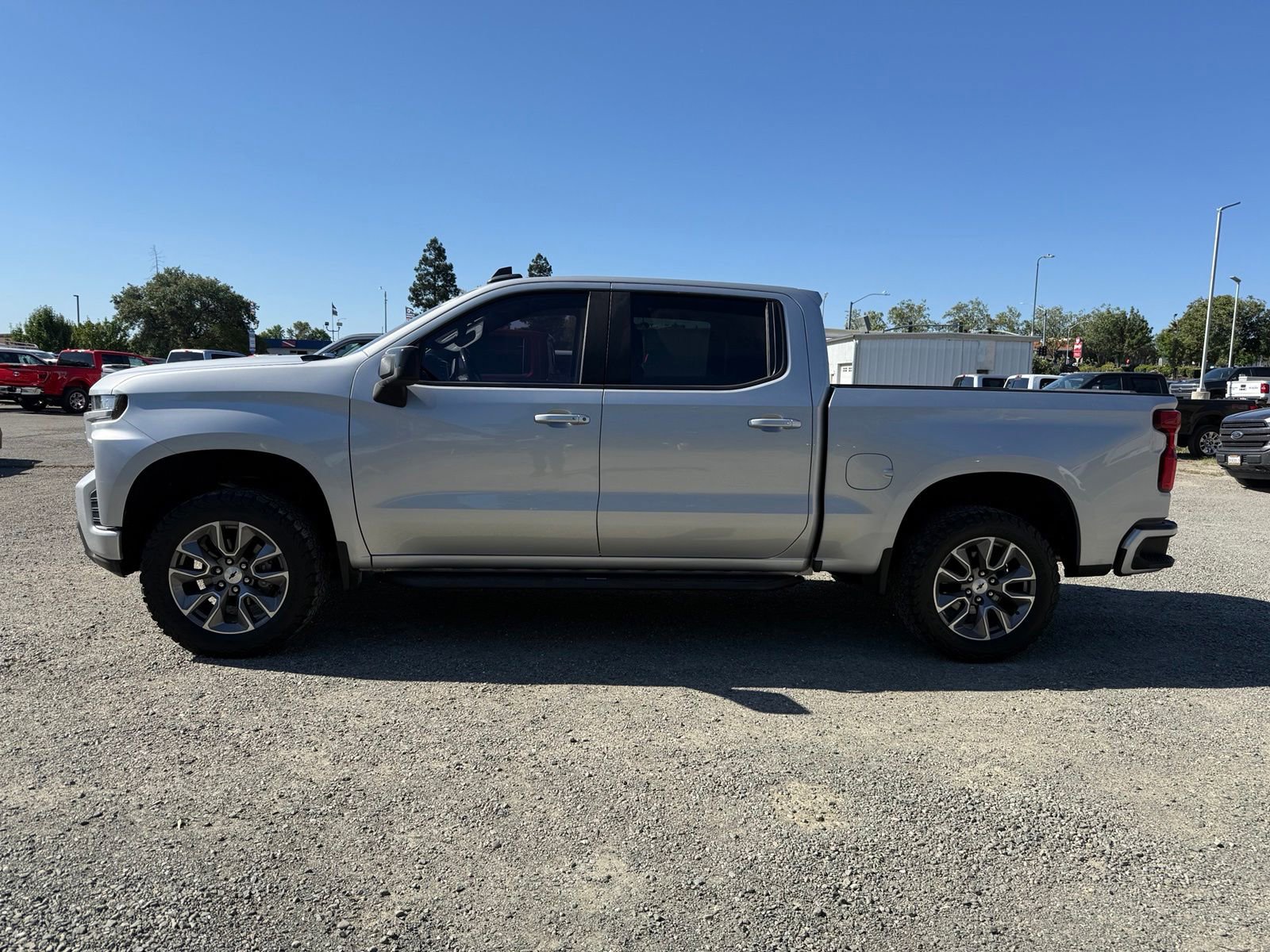 Used 2019 Chevrolet Silverado 1500 RST AWD/4WD image 2