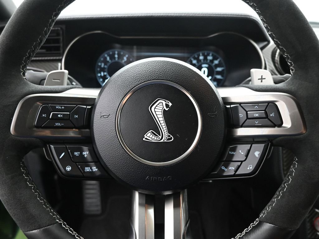 Certified 2022 Ford Mustang Shelby GT500 w/ Carbon Fiber Track Pack image 40