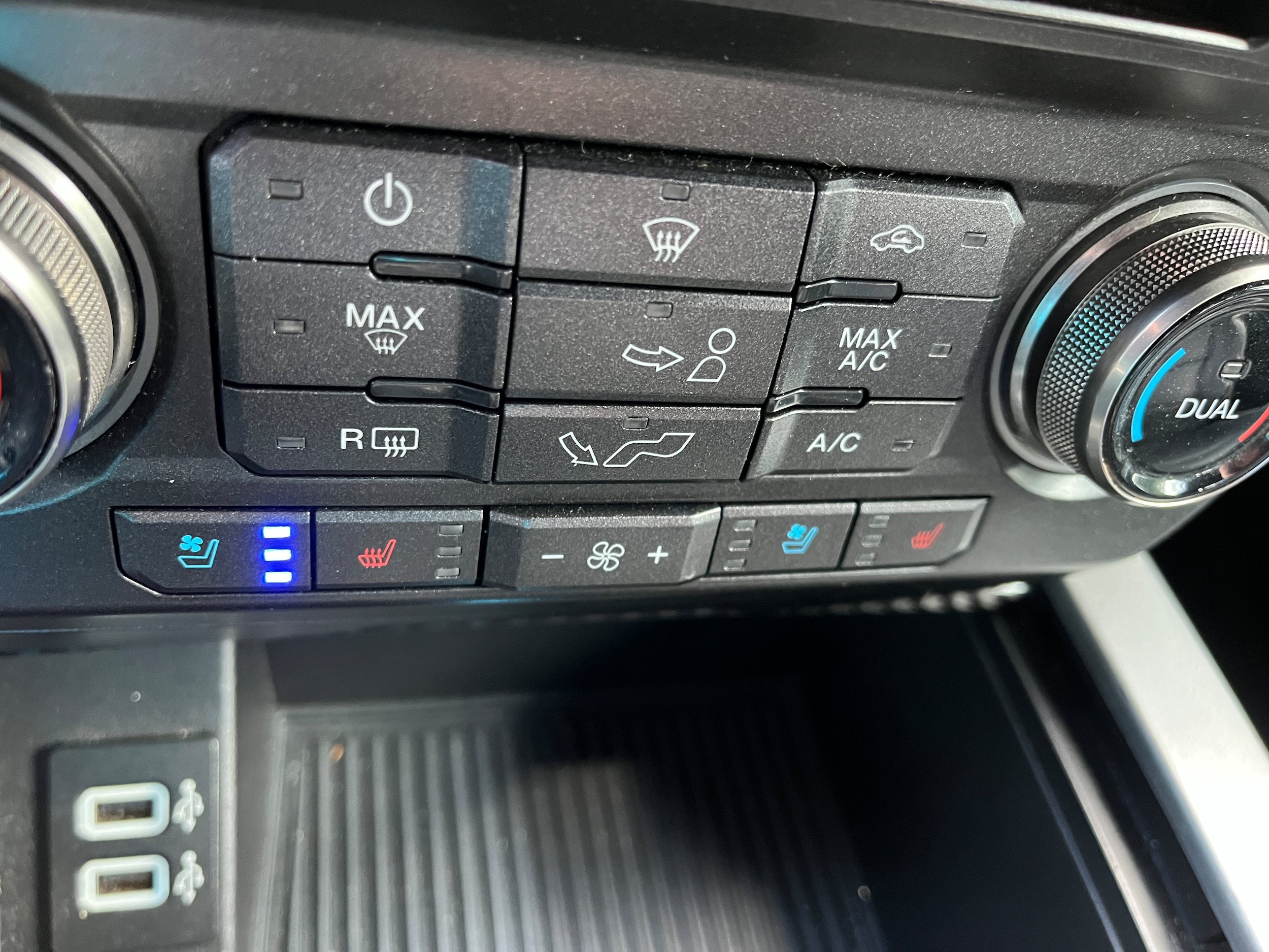 Certified 2018 Ford F150 Raptor w/ Equipment Group 802A Luxury AWD/4WD image 16