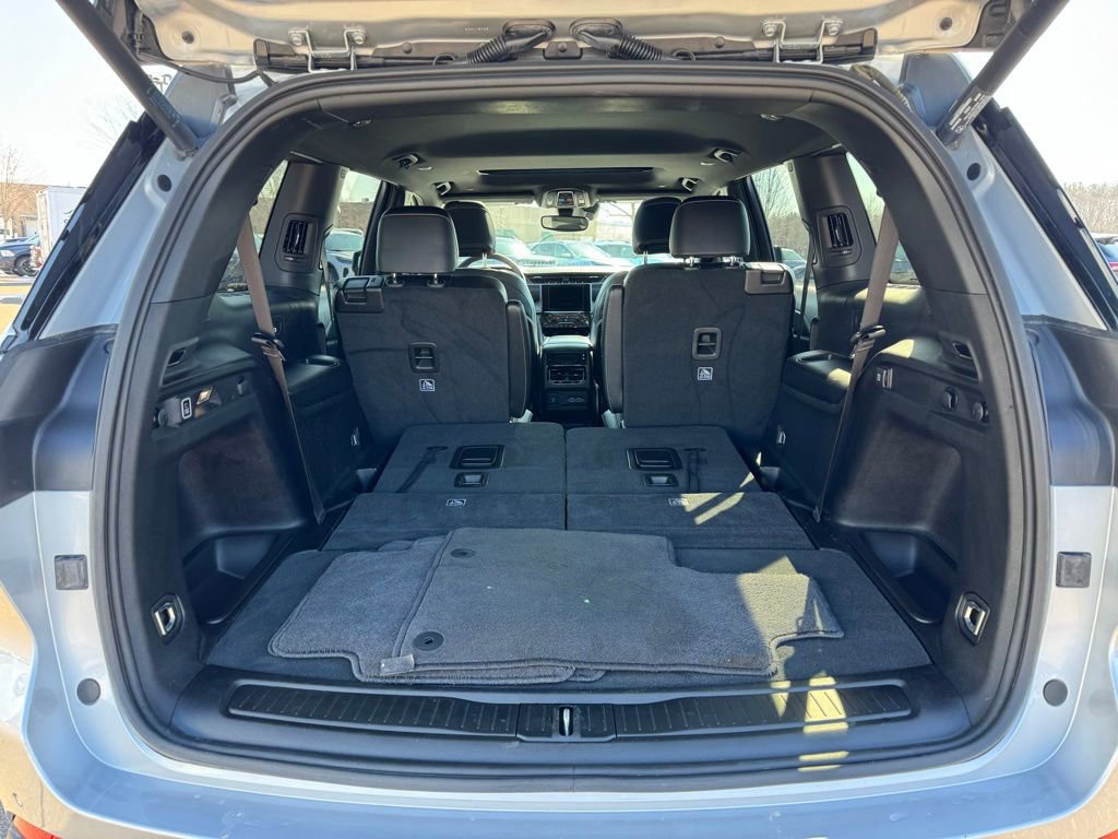 Used 2024 Jeep Grand Cherokee L Altitude image 6