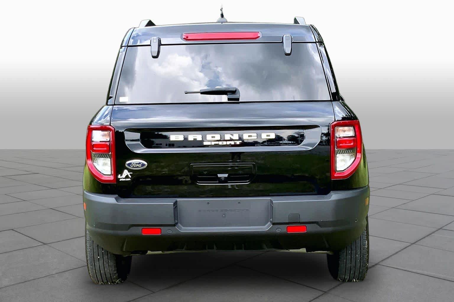 Certified 2024 Ford Bronco Sport Outer Banks w/ Tech Package AWD/4WD image 5
