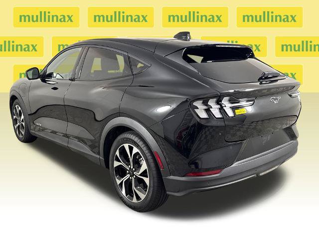 Certified 2025 Ford Mustang Mach-E Select RWD image 11