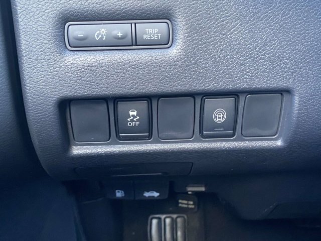 Used 2023 Nissan Murano SV AWD/4WD image 19