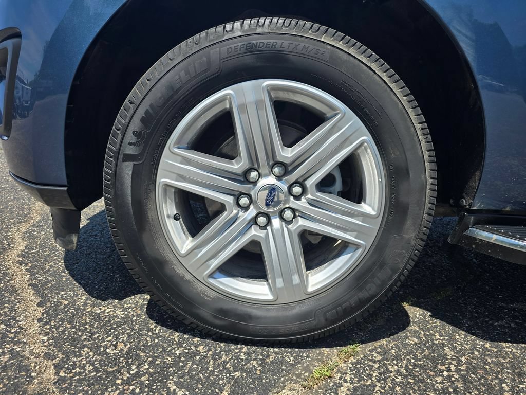 Certified 2018 Ford Expedition XLT w/ Equipment Group 202A RWD image 26