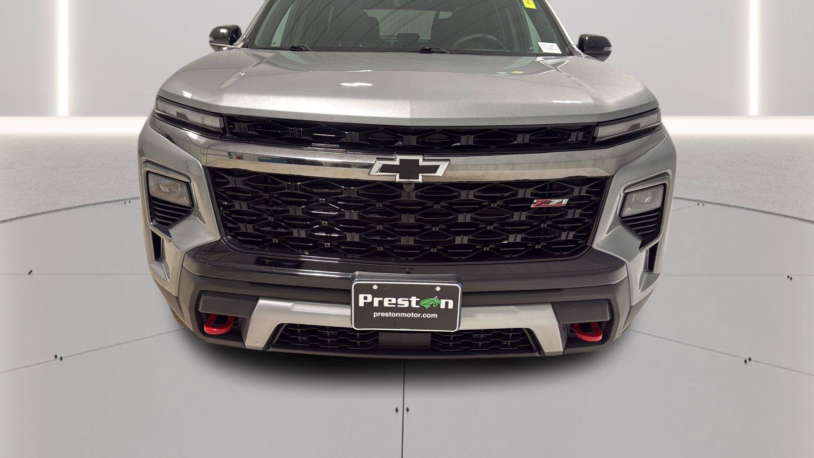 Used 2025 Chevrolet Traverse Z71 AWD/4WD image 37