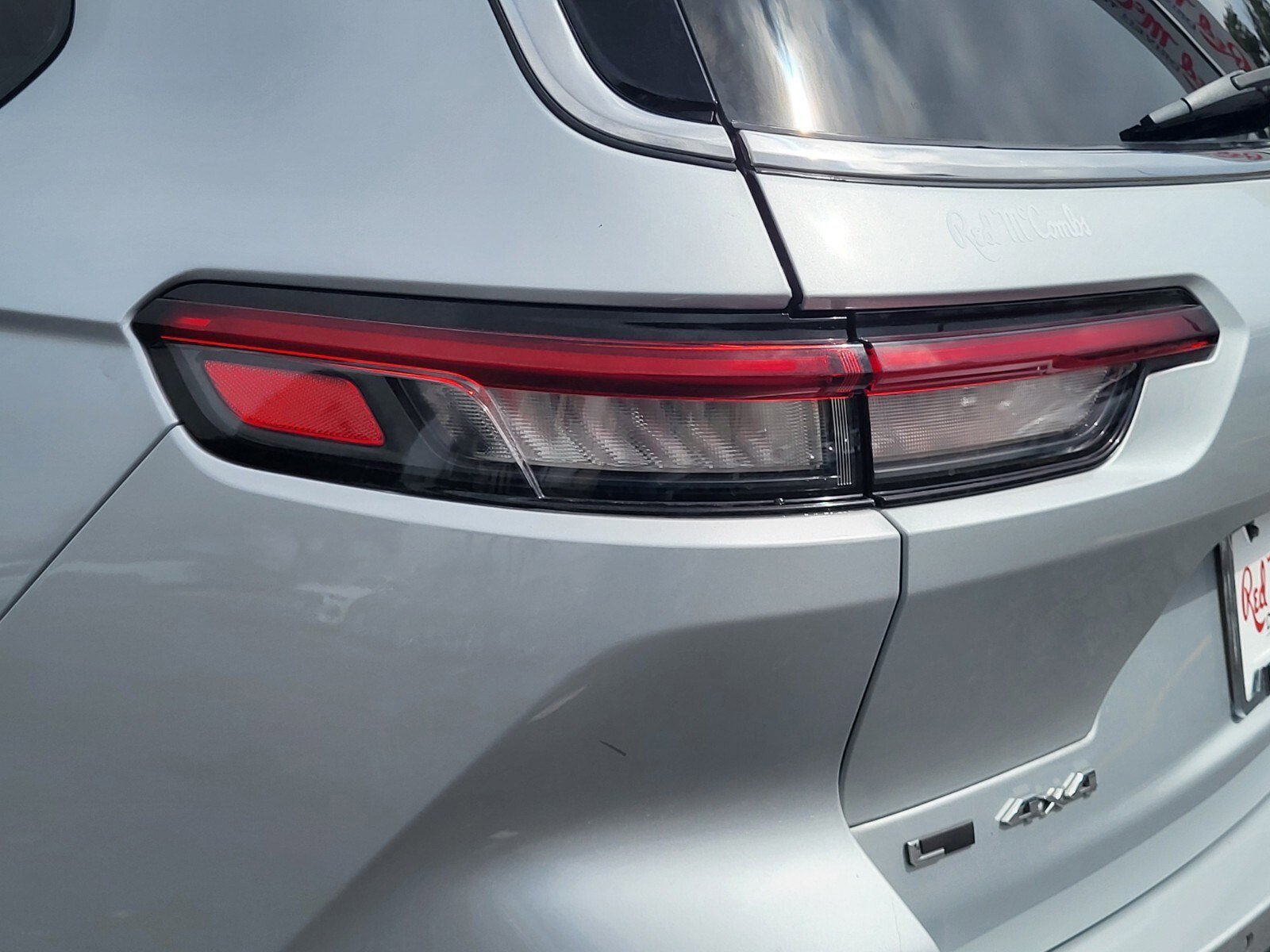 Used 2022 Jeep Grand Cherokee L Laredo w/ Luxury Tech Group I image 10