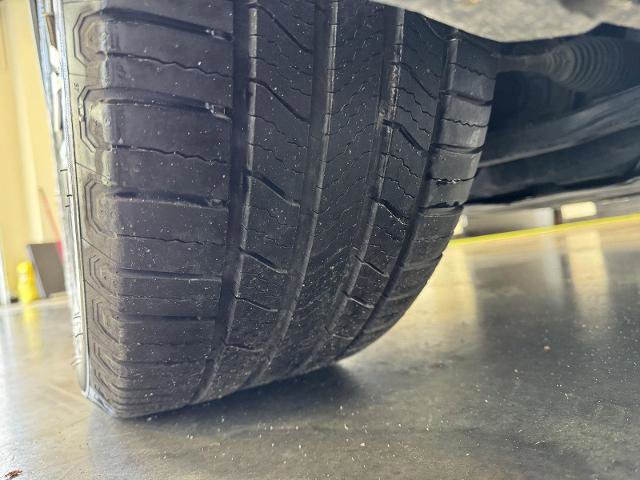 Used 2022 Toyota Camry SE FWD image 11