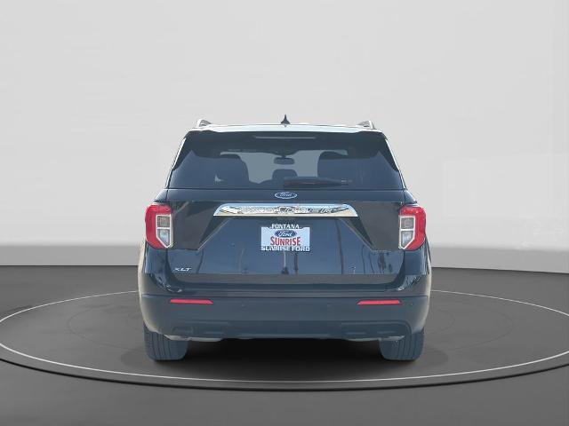 Certified 2023 Ford Explorer XLT image 3