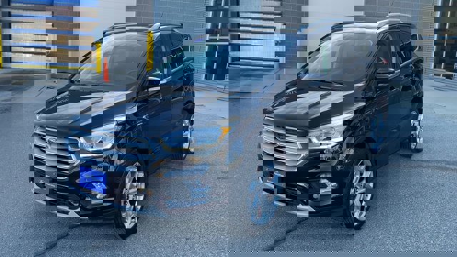 Certified 2019 Ford Escape Titanium image 5