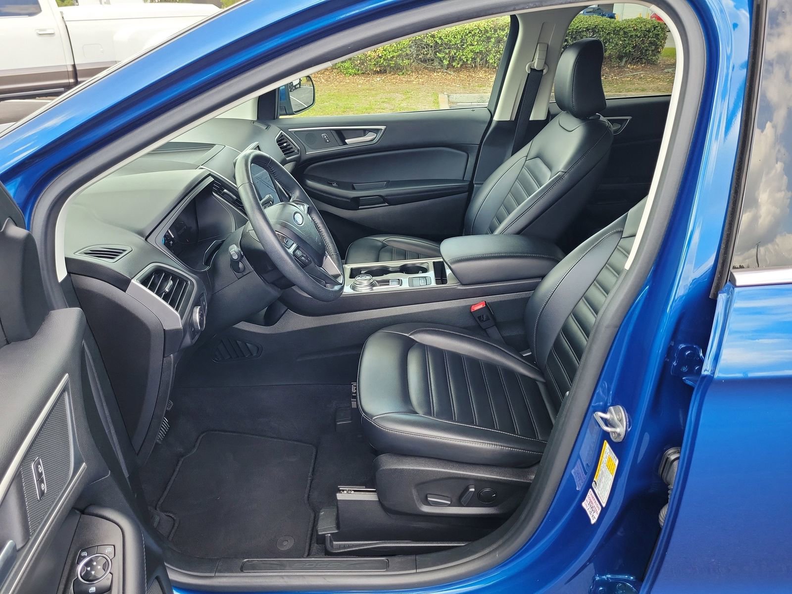Certified 2024 Ford Edge SEL AWD/4WD image 17