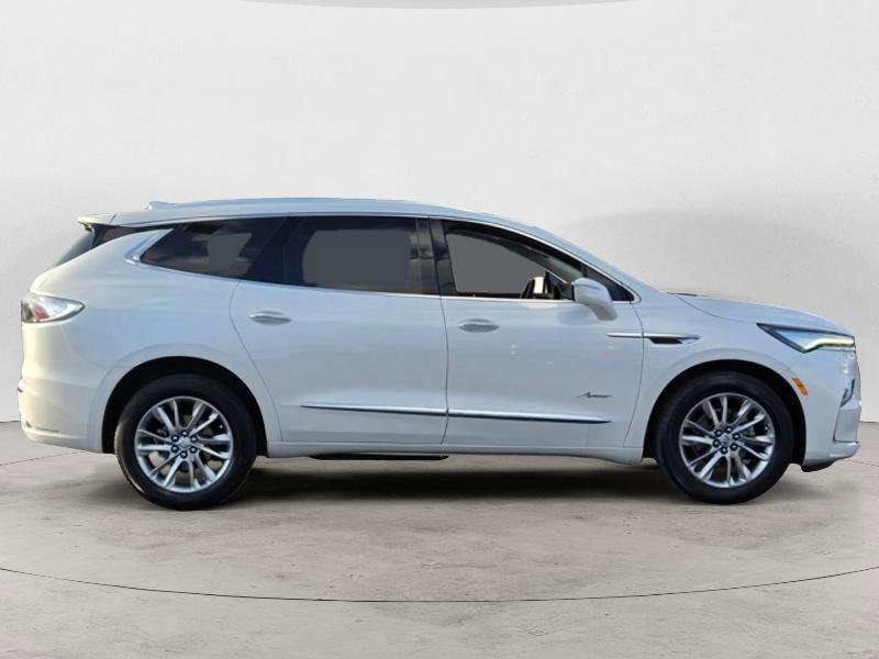 Used 2023 Buick Enclave Avenir w/ Avenir Technology Package image 6