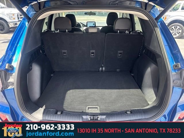 Certified 2022 Ford Escape SE w/ SE Sport Appearance Package FWD image 9