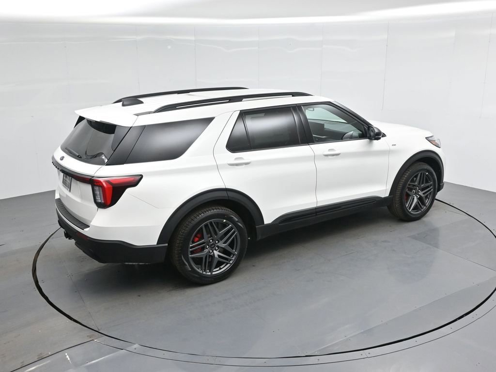 Certified 2025 Ford Explorer ST-Line w/ Premium Package image 43
