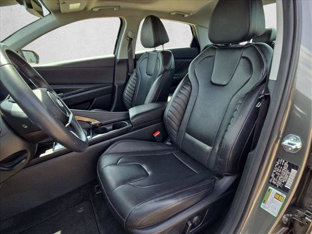 Used 2024 Hyundai Elantra Limited FWD image 16