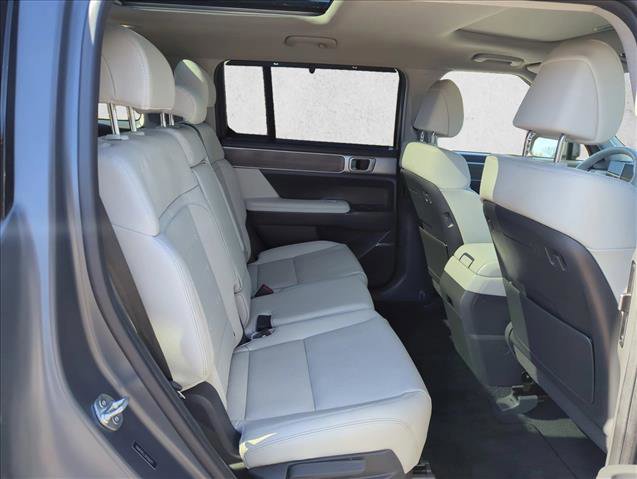 Used 2024 Hyundai Santa Fe Limited image 21