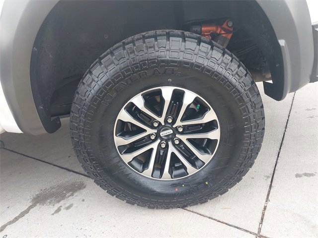 Certified 2020 Ford F150 Raptor w/ Equipment Group 801A Mid image 32