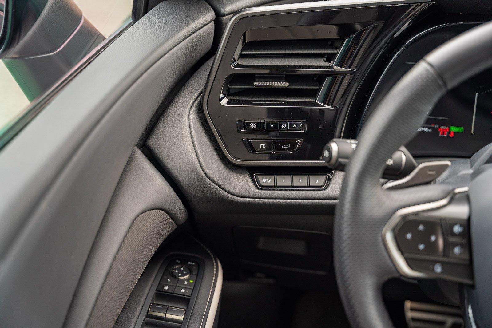 Used 2025 Lexus TX 500h 500h F SPORT Premium image 43