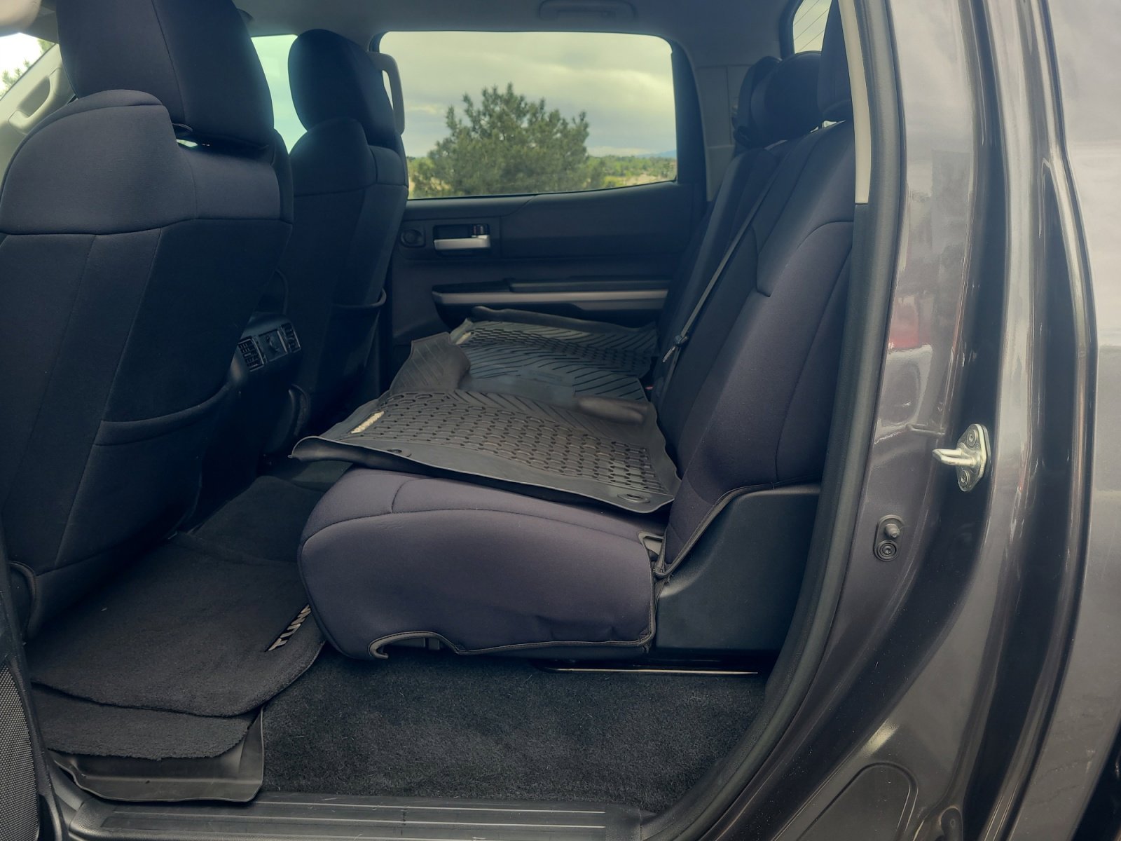Used 2018 Toyota Tundra SR5 AWD/4WD image 17