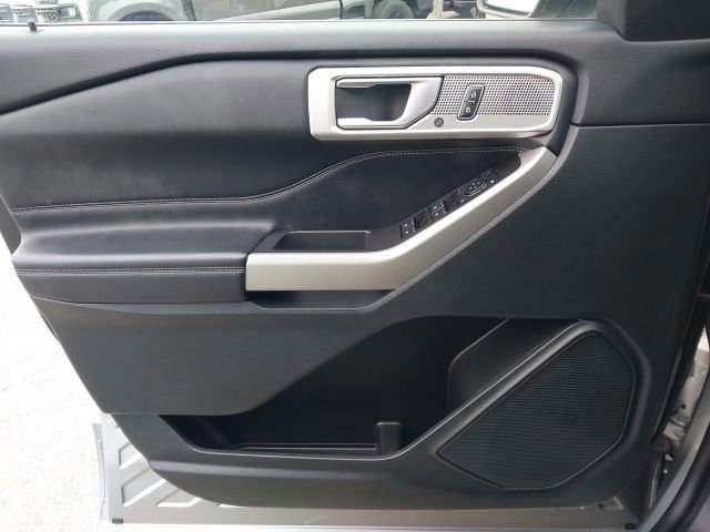 Certified 2023 Ford Explorer Limited image 15