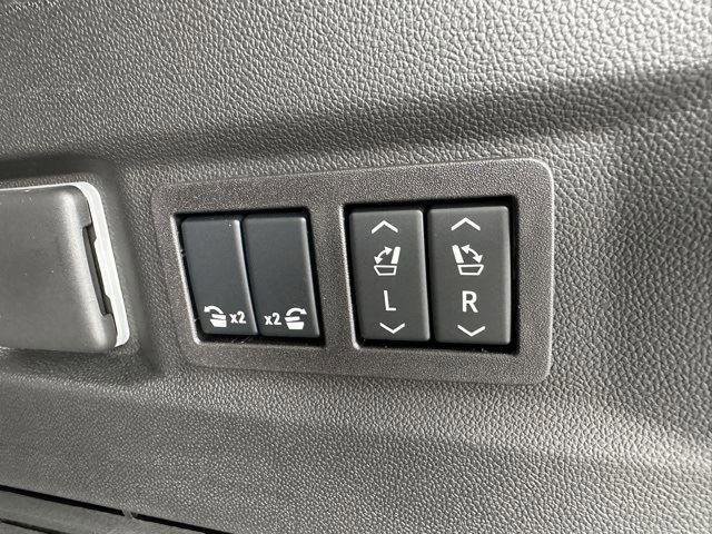 Used 2026 Chevrolet Tahoe Premier w/ Sun And Tow Package image 17