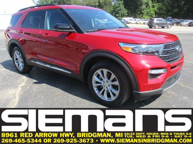 Certified 2024 Ford Explorer XLT w/ Equipment Group 202A