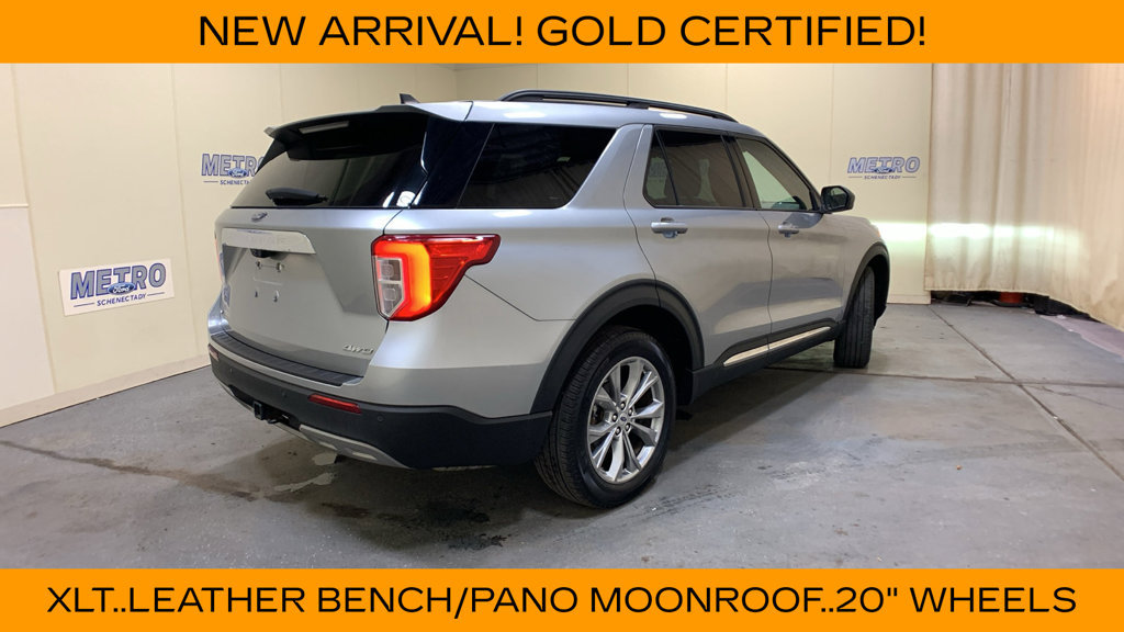 Certified 2023 Ford Explorer XLT w/ Equipment Group 202A AWD/4WD image 3