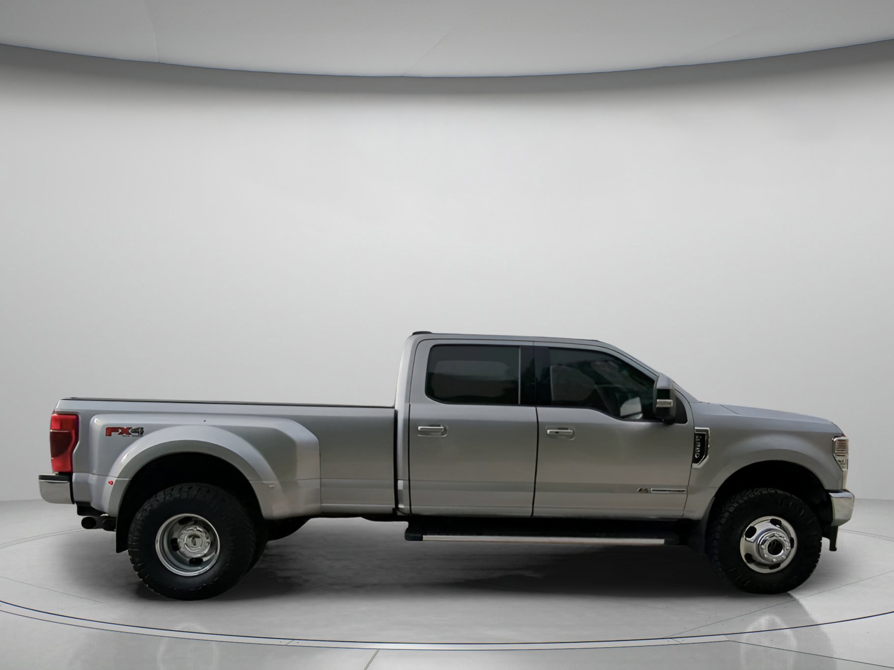 Certified 2022 Ford F350 Lariat w/ Lariat Ultimate Package image 24
