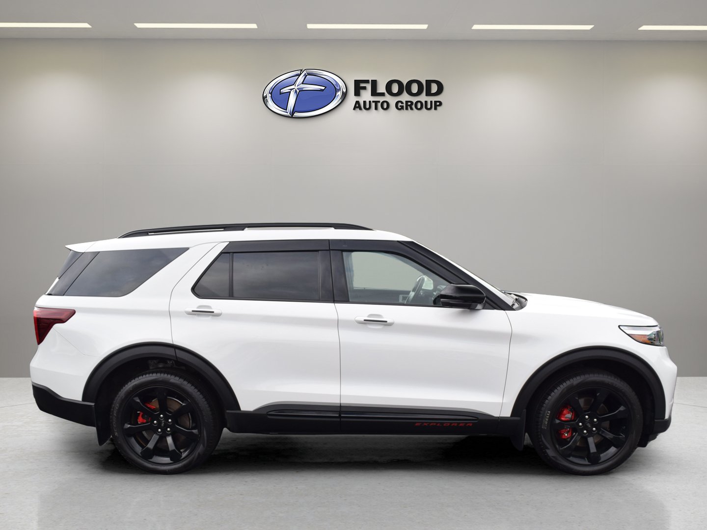 Certified 2023 Ford Explorer ST w/ Equipment Group 401A AWD/4WD image 3