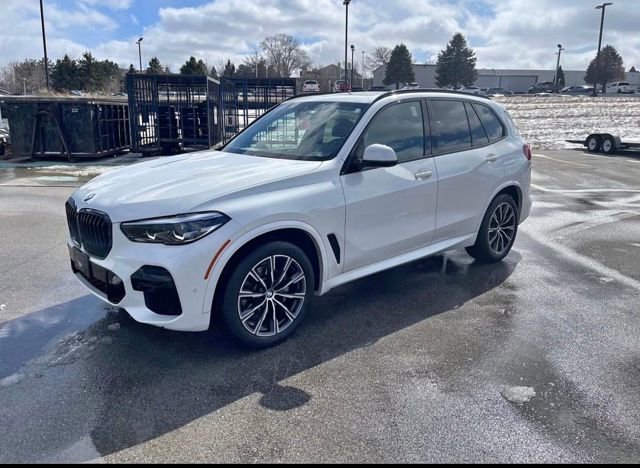 Used 2022 BMW X5 xDrive40i w/ M Sport Package