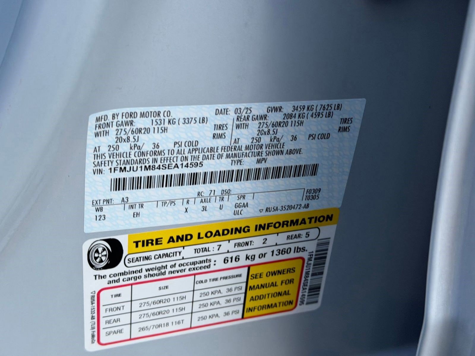 Certified 2025 Ford Expedition Platinum image 19