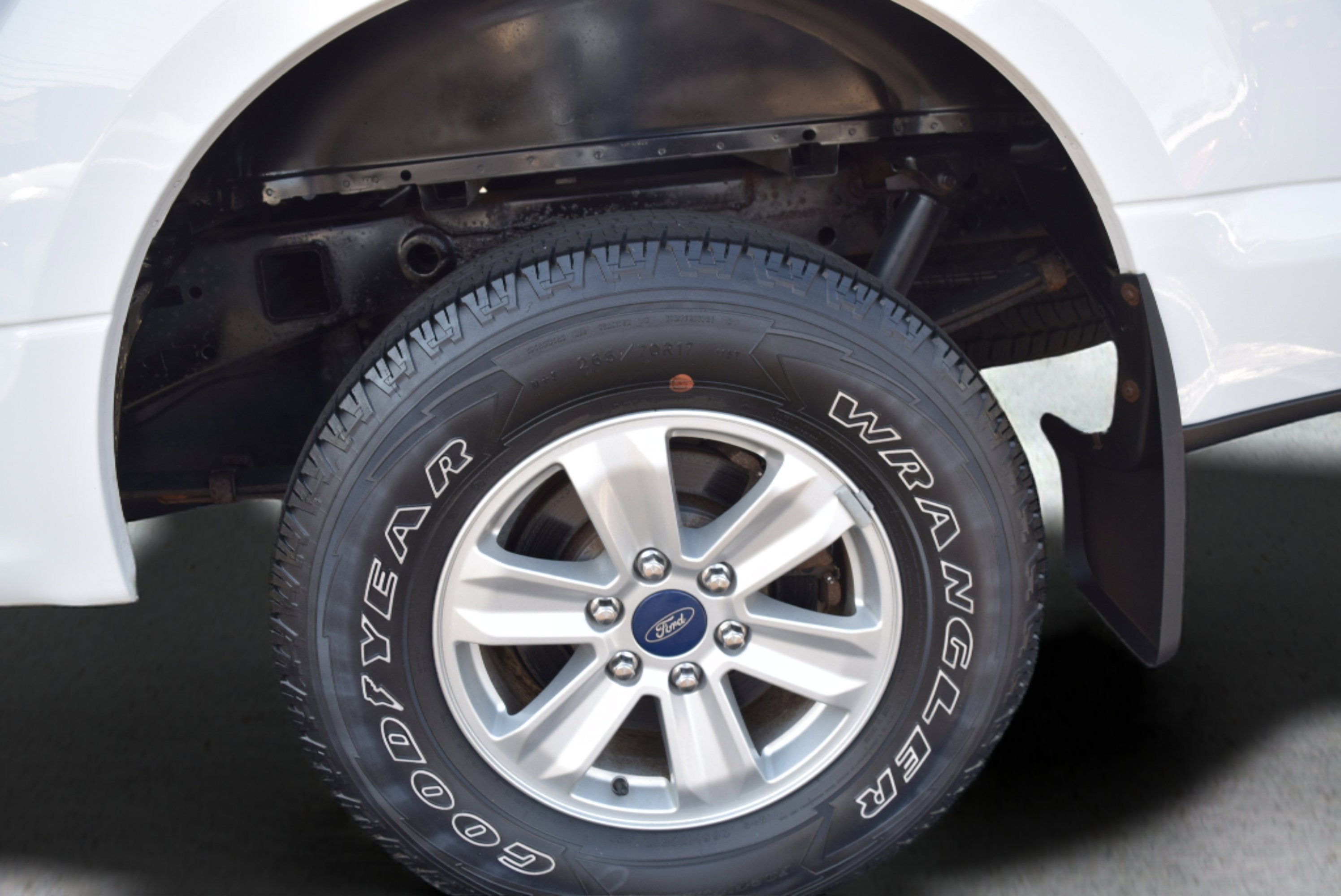 Certified 2017 Ford F150 XLT AWD/4WD image 6