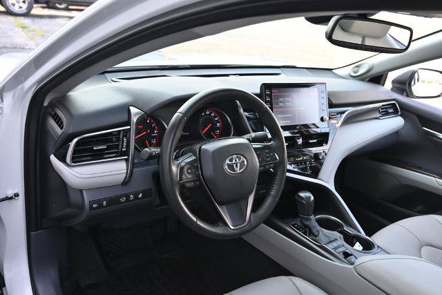 Used 2022 Toyota Camry XSE FWD image 19