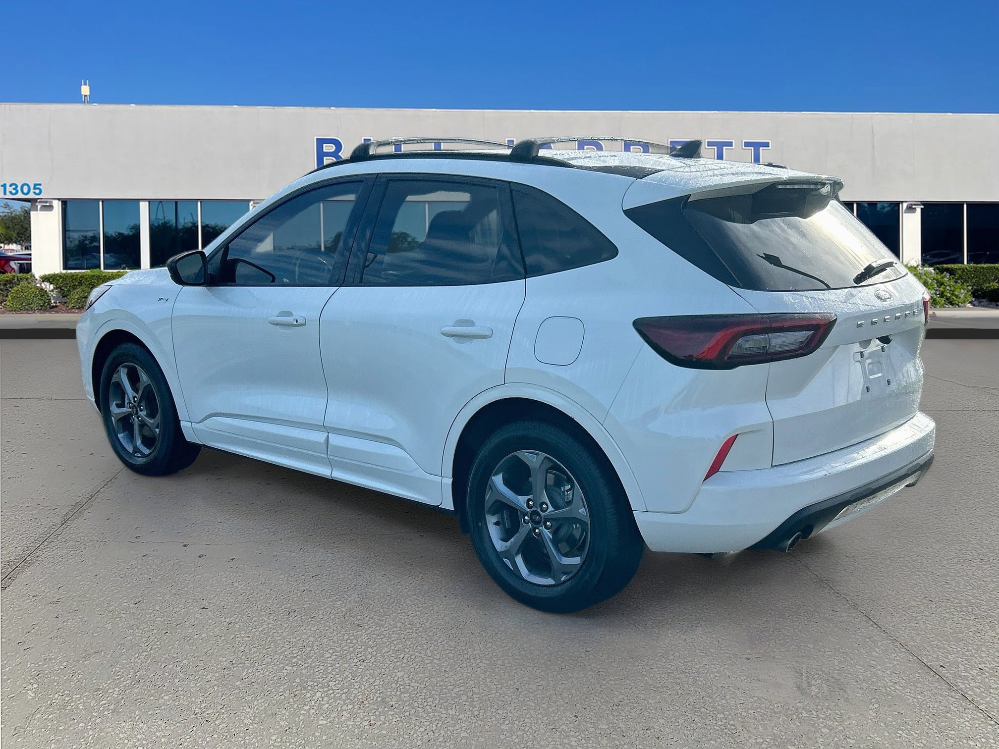 Certified 2023 Ford Escape ST-Line w/ Cold Weather Package FWD image 5