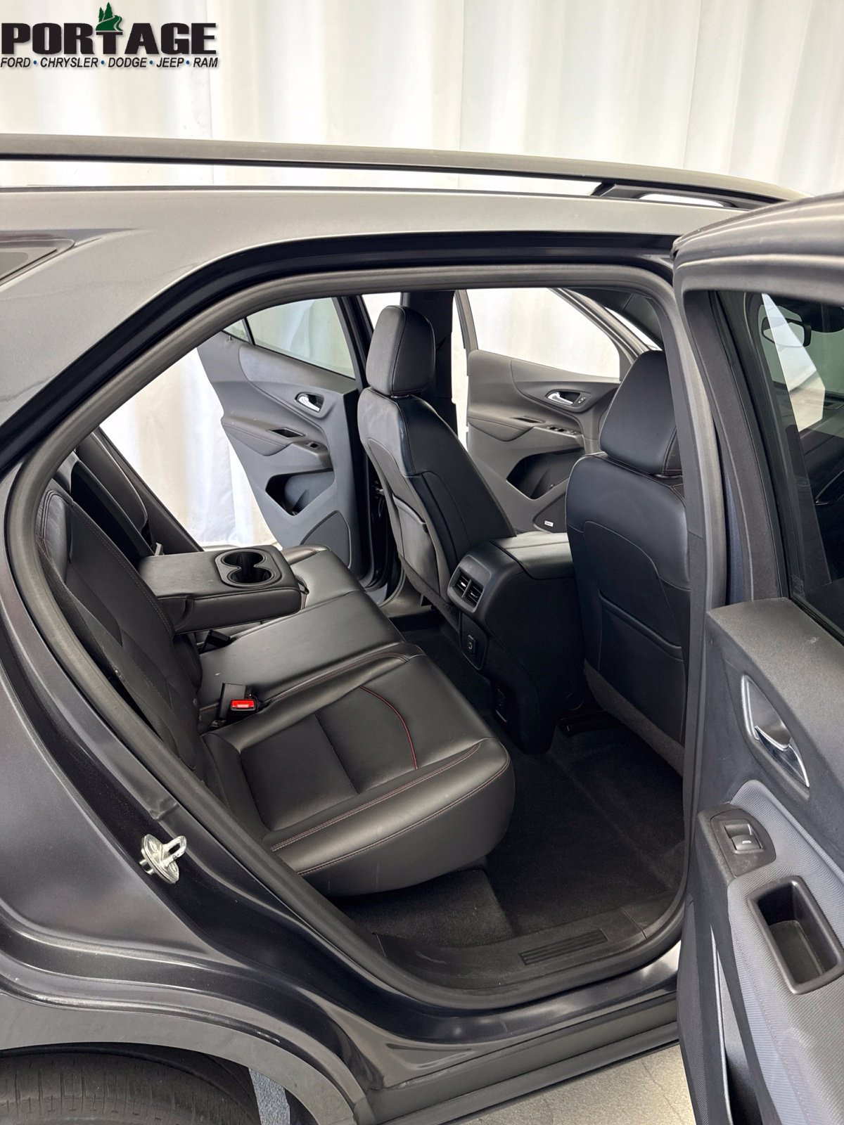 Used 2022 Chevrolet Equinox RS w/ RS Leather Package AWD/4WD image 32