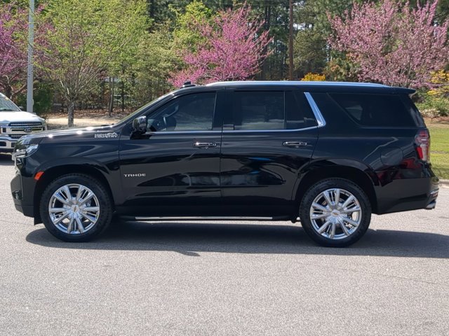Used 2023 Chevrolet Tahoe High Country image 2