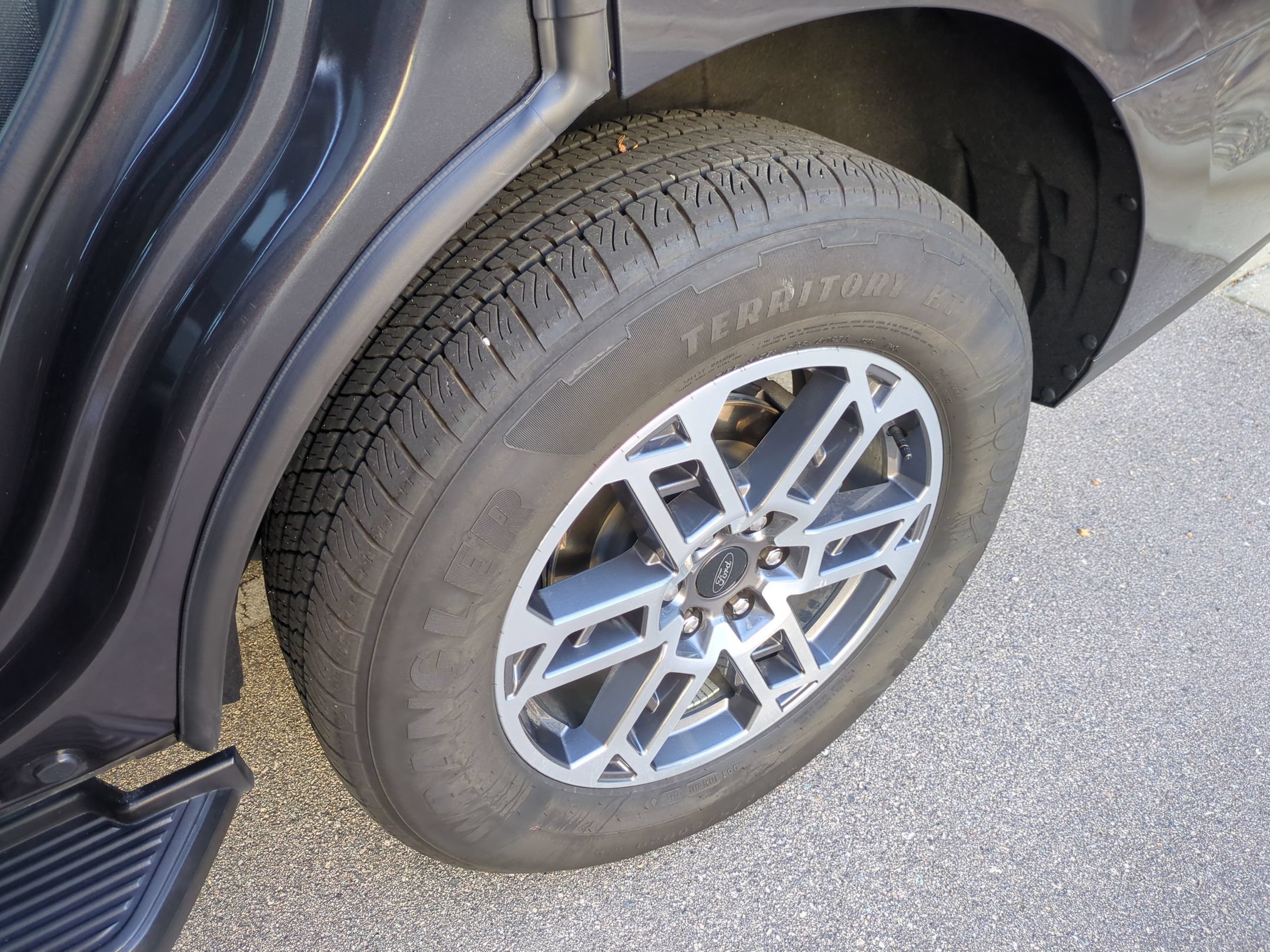 Certified 2025 Ford Expedition Active RWD image 12