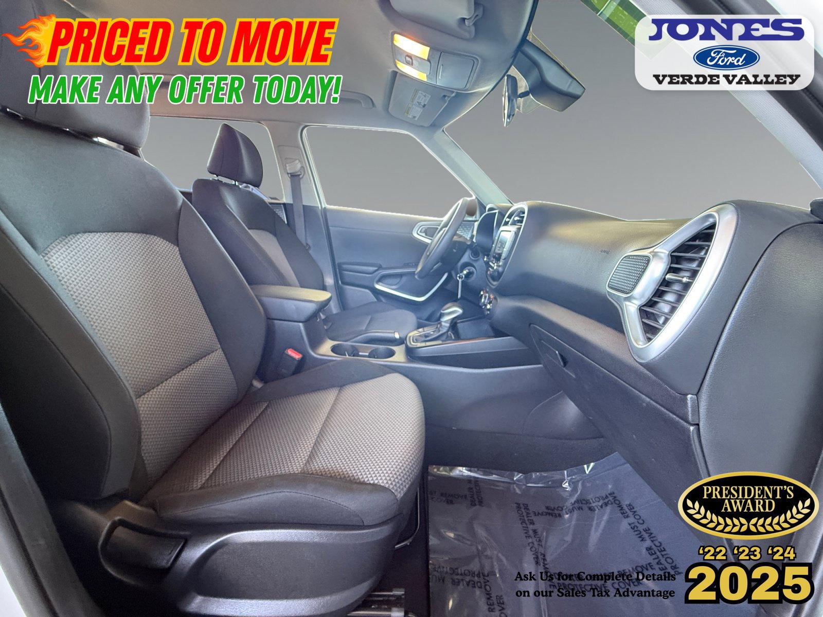 Used 2025 Kia Soul LX w/ LX Technology Package FWD image 21